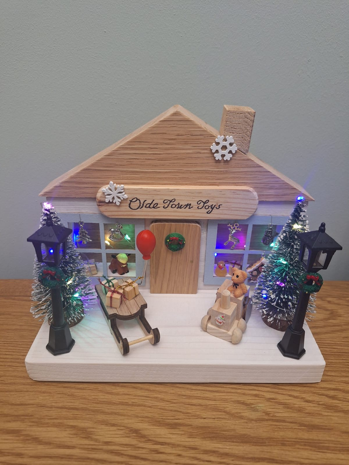 Christmas olde town toy shop