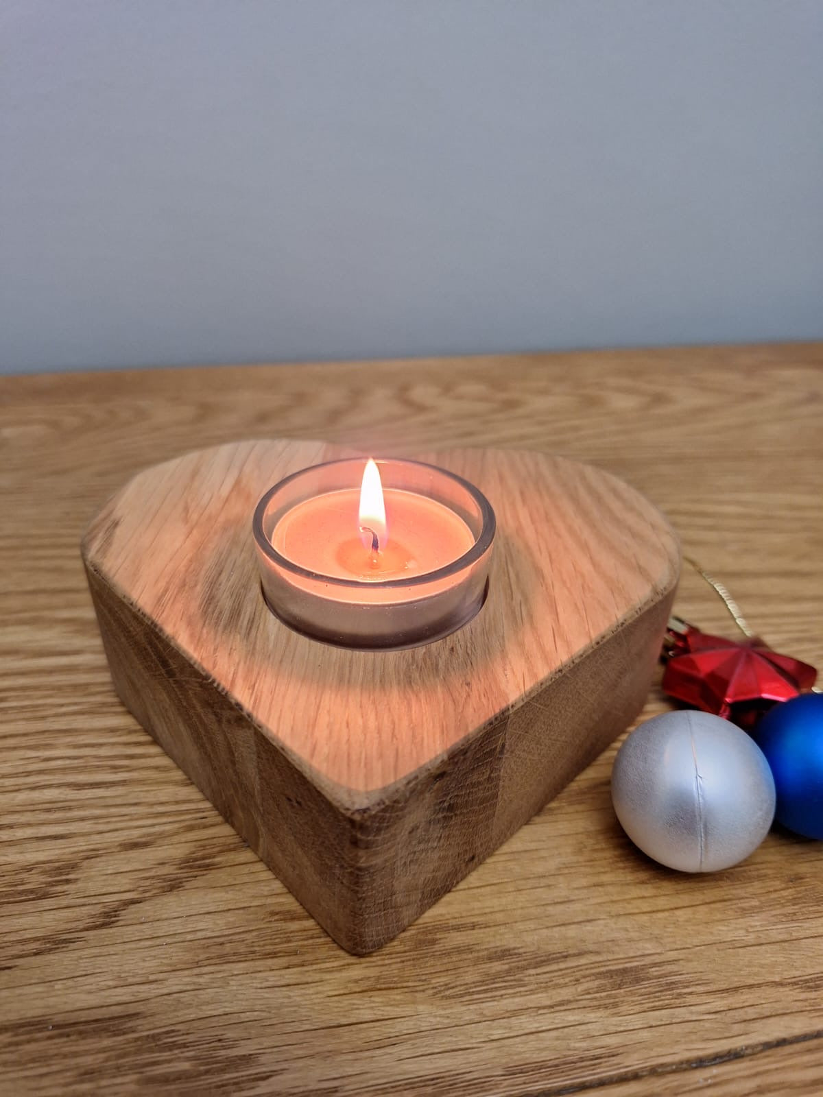 Solid oak heart tealight candle holder