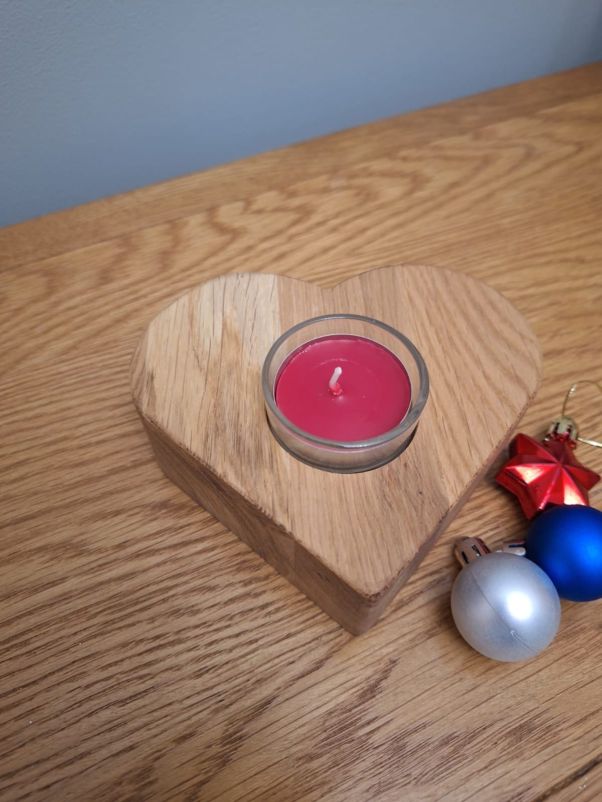 Solid oak heart tealight candle holder