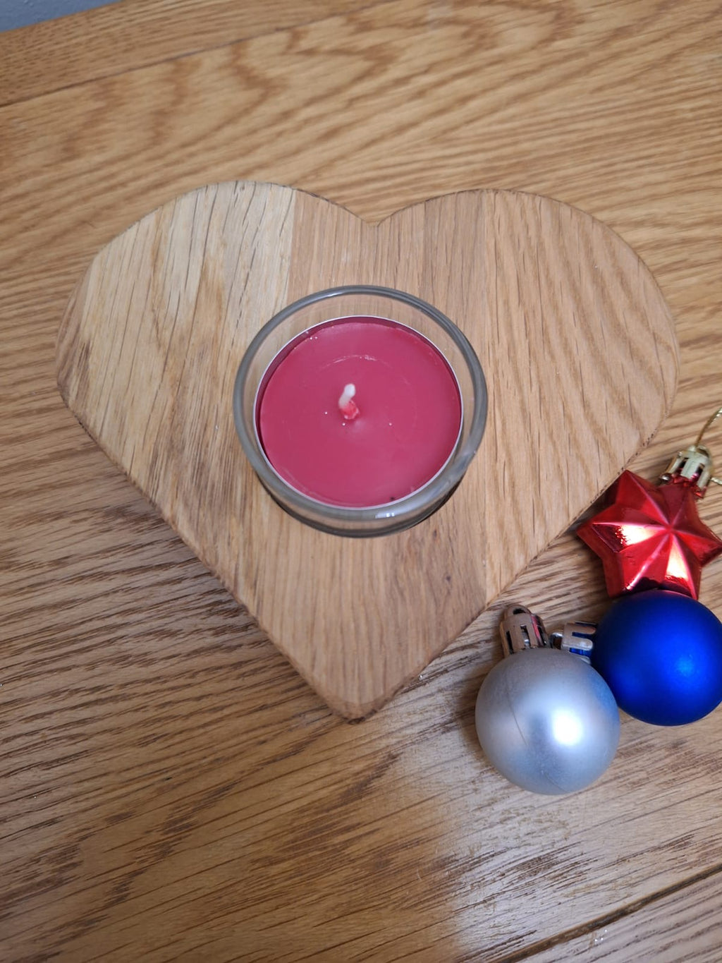 Solid oak heart tealight candle holder